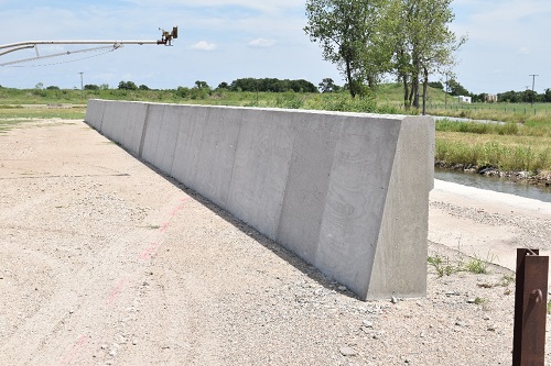 single slope concrete barrier